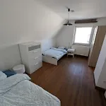 Haus Am See Fuer Handwerker Und Messegaeste
